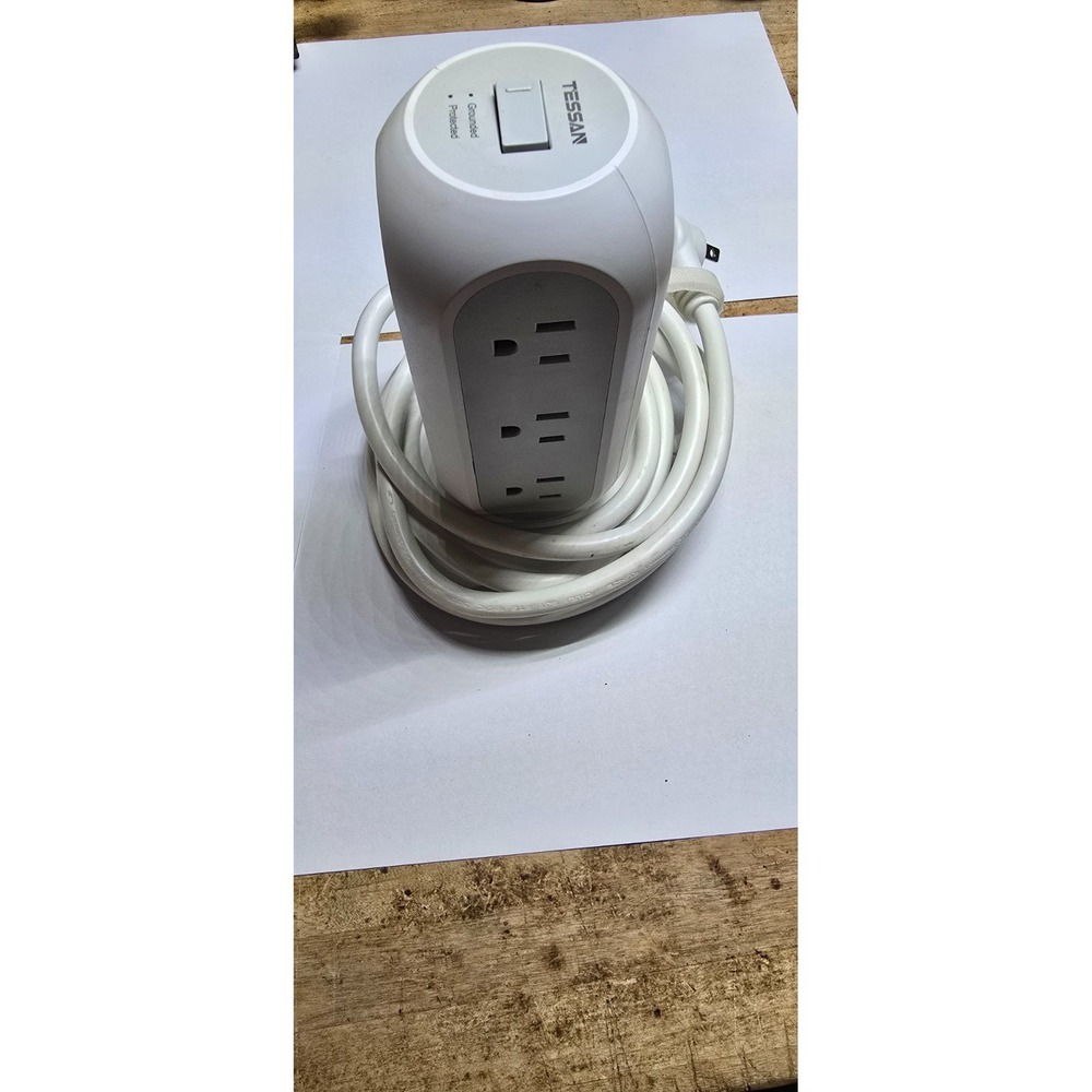 Surge Protector Power Strip Tower 10 Ft, TESSAN Flat Plug Extension Cord with 11